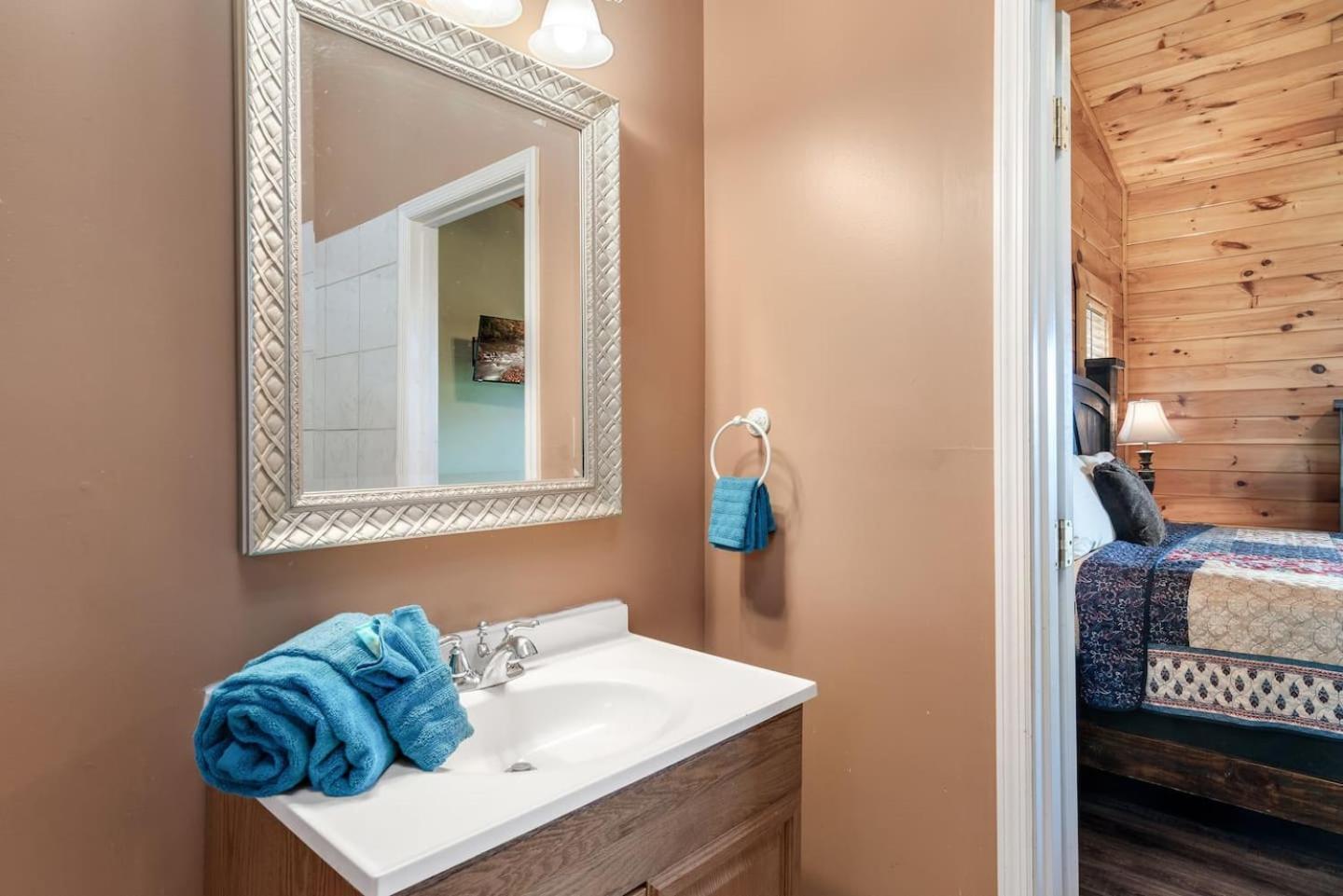 Top Mtn Views, Hottub, Games, 4 Suites, Pets Sevierville Dış mekan fotoğraf